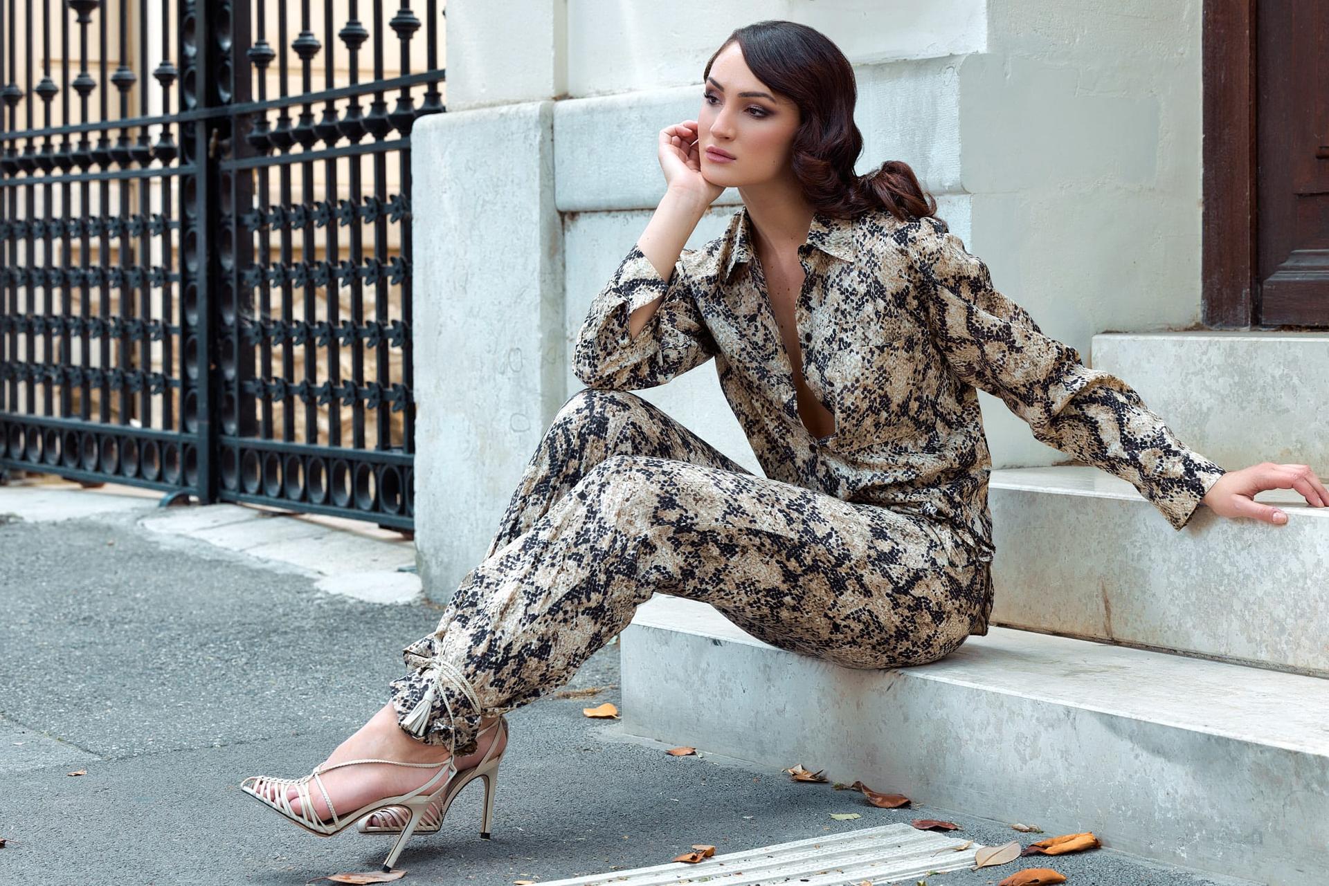 Shades of Grey - Image 13