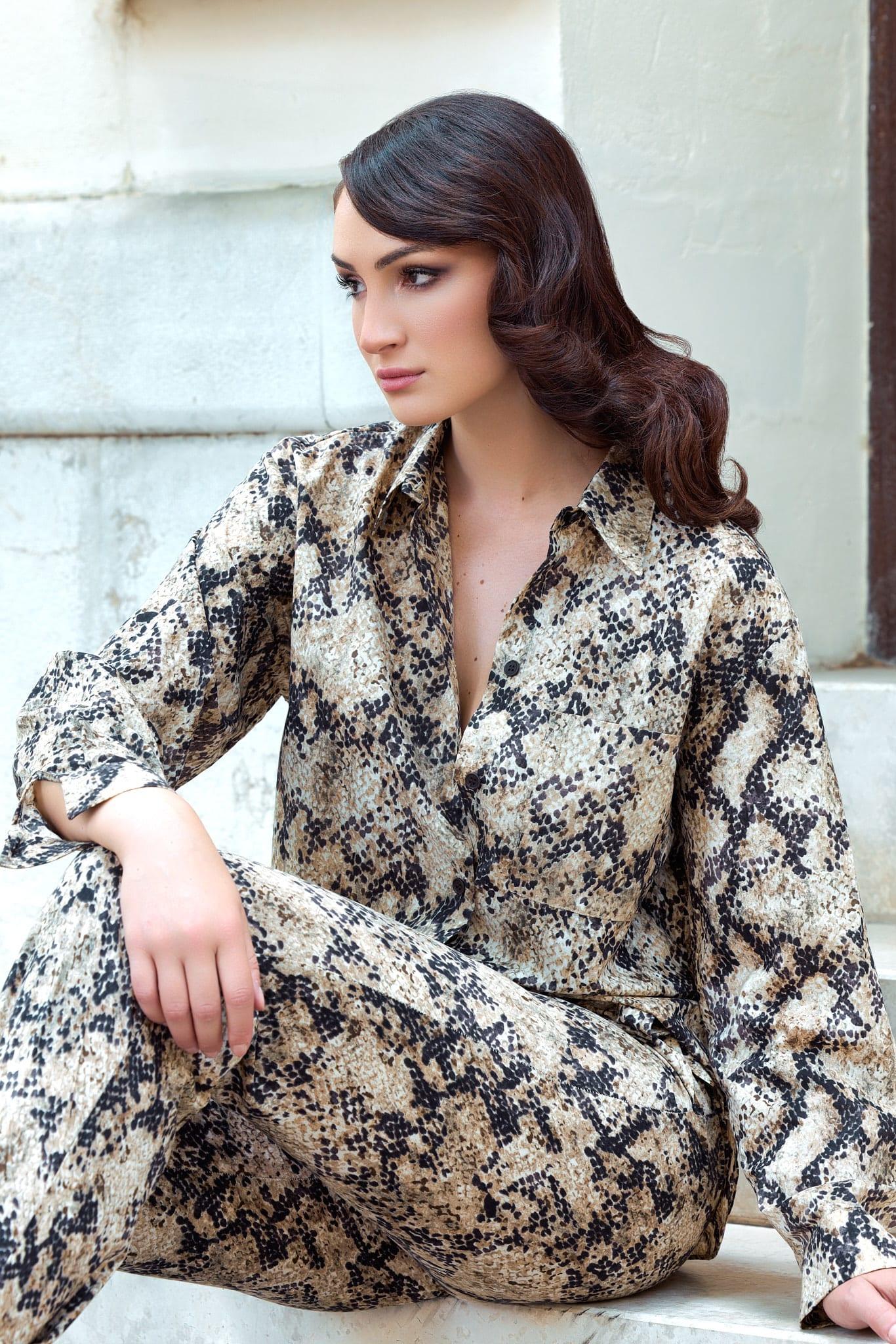 Shades of Grey - Image 15