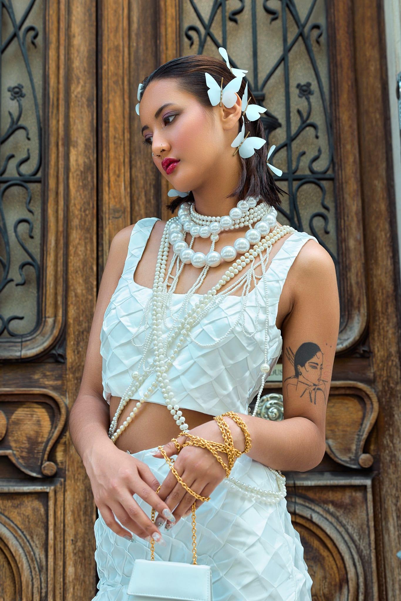 Shades of Grey - Image 16